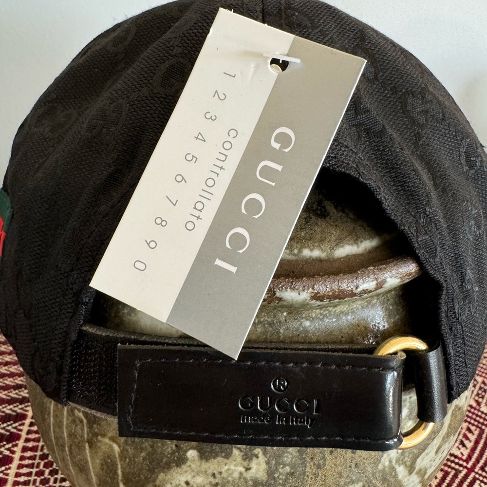 Designer look cap NWT - Picture 3 of 5
